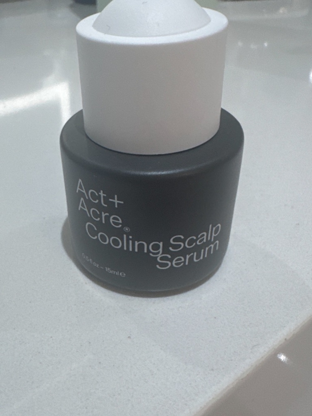 Cooling Scalp Serum - White & Dark Gray